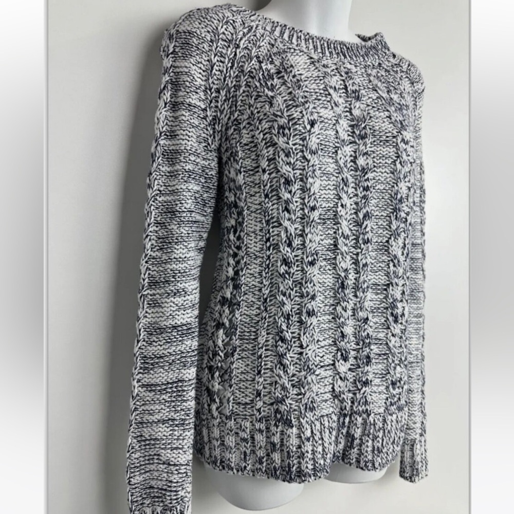GAP raglan cable knit sweater navy/white